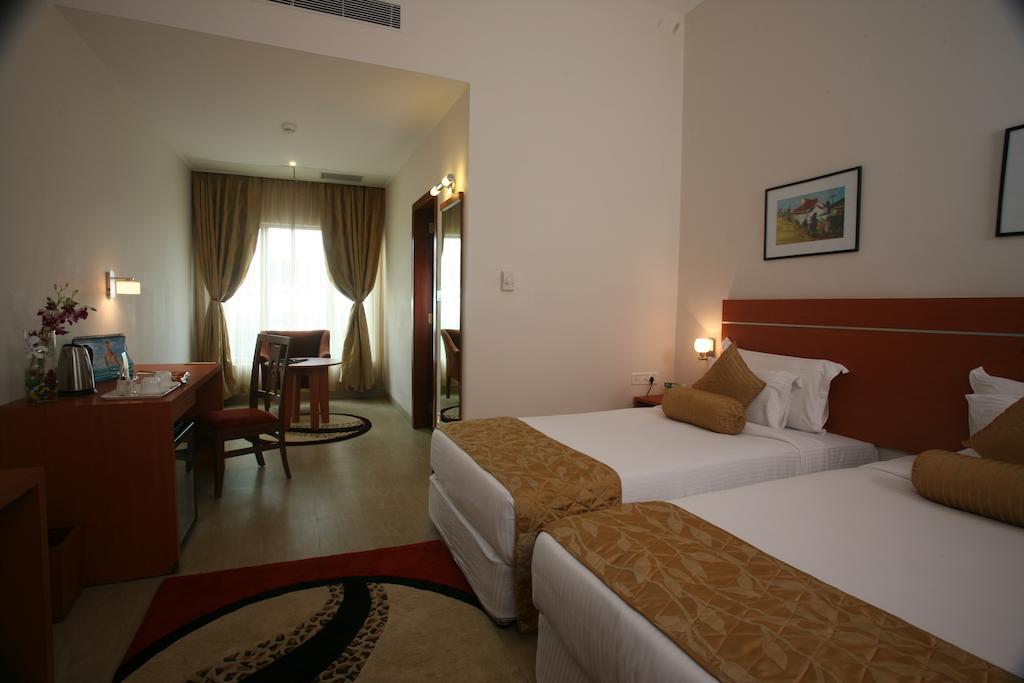 Leonia Holistic Destination Hotel Shamirpet Szoba fotó