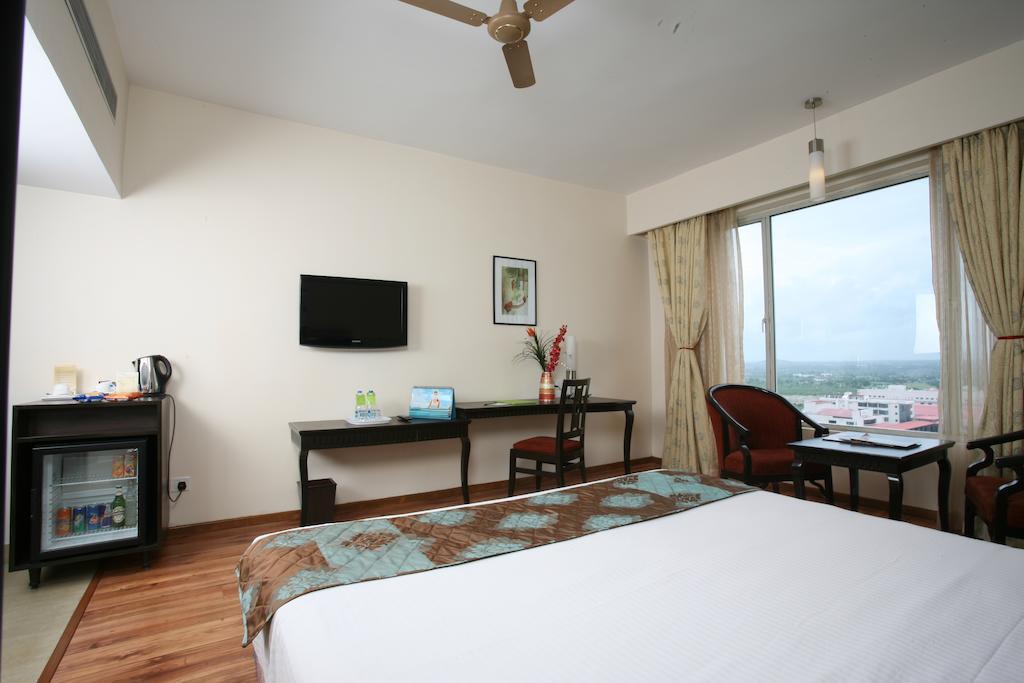 Leonia Holistic Destination Hotel Shamirpet Szoba fotó